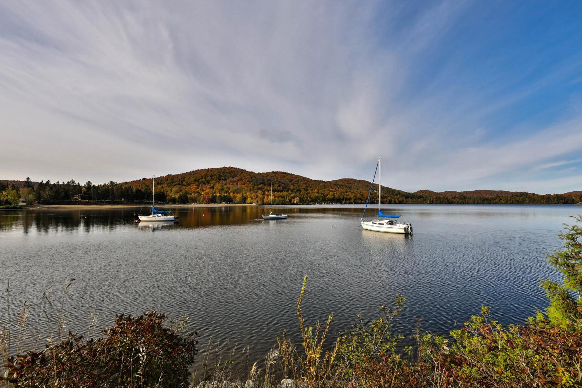 Les Lofts Du Lac Des Sables By Kasania แซ็ง-อากาท-เด-มง ภายนอก รูปภาพ